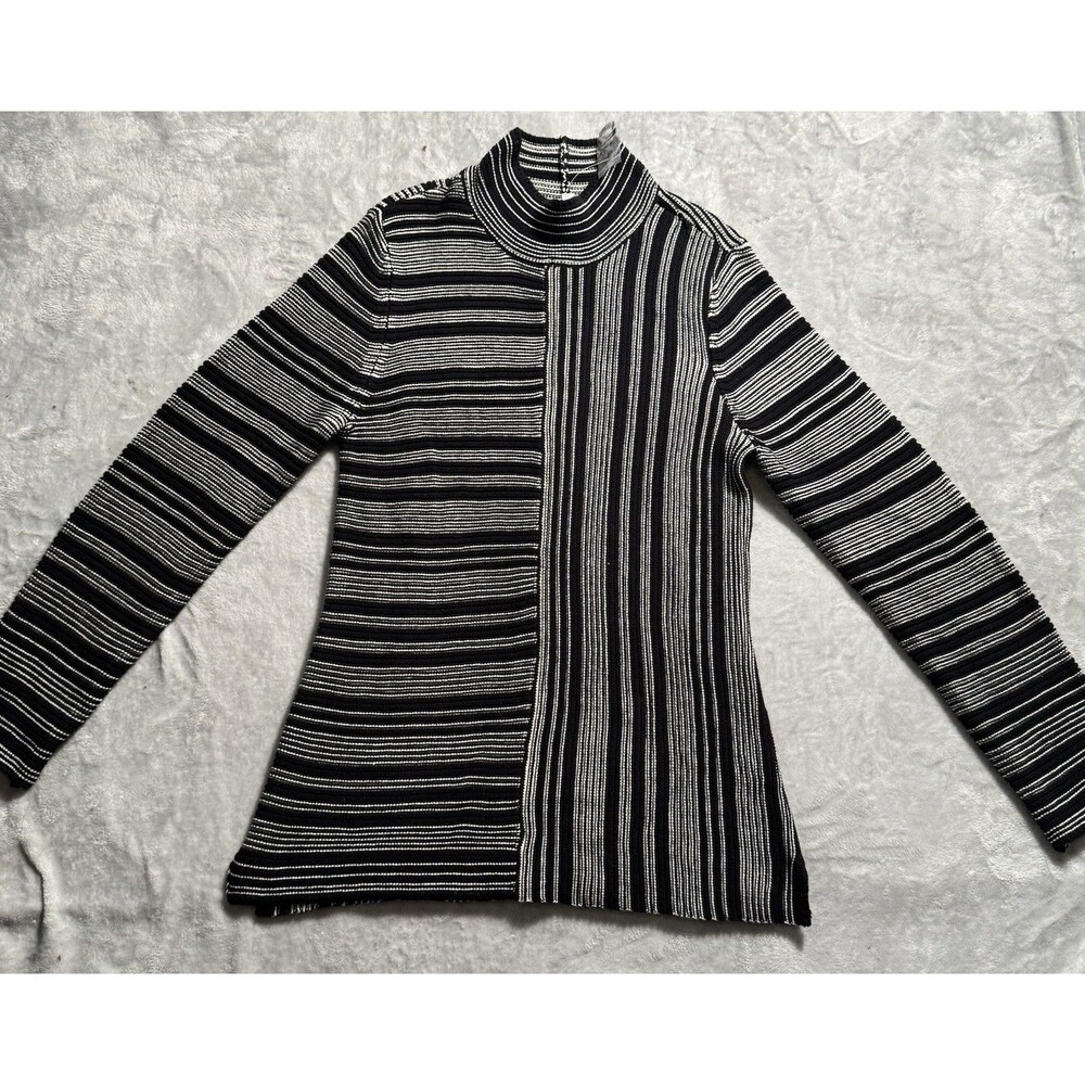 North Style Sweater Women’s Medium Black White Striped Turtleneck Knit NWT